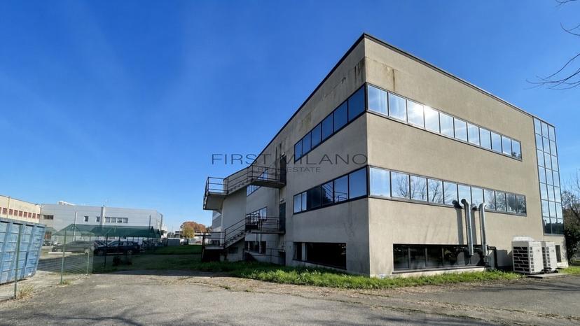 Villa a schiera in Viale dell'Industria 1, Paderno Dugnano — foto 2 di 5