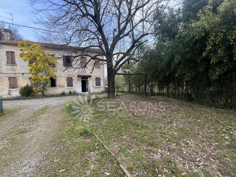 Cascina in Via Ludovico Ariosto, 6, San Stino di Livenza