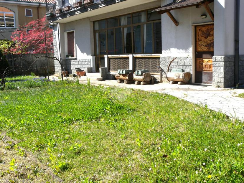 Villa in Via Monfalcone 5, Origgio — foto 2 di 5