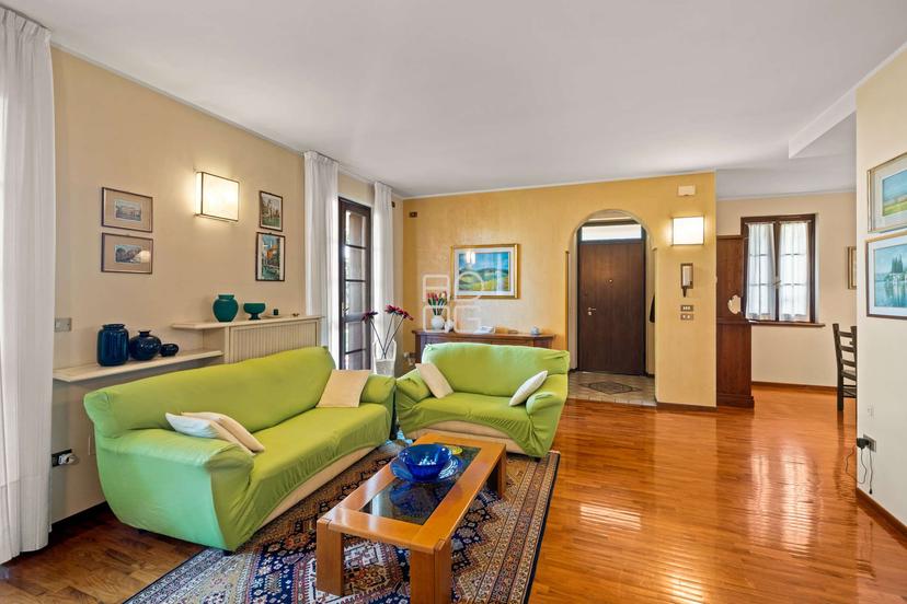Villa unifamiliare, Sirmione — foto 3 di 5