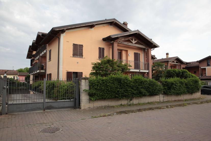 Trilocale, Certosa di Pavia — foto 2 di 5