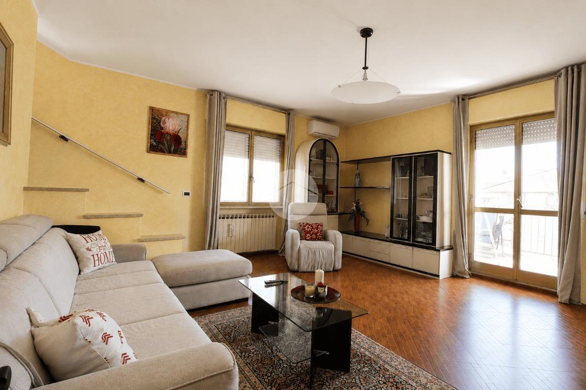 Appartamento in Via Torquato Tasso, Pineto