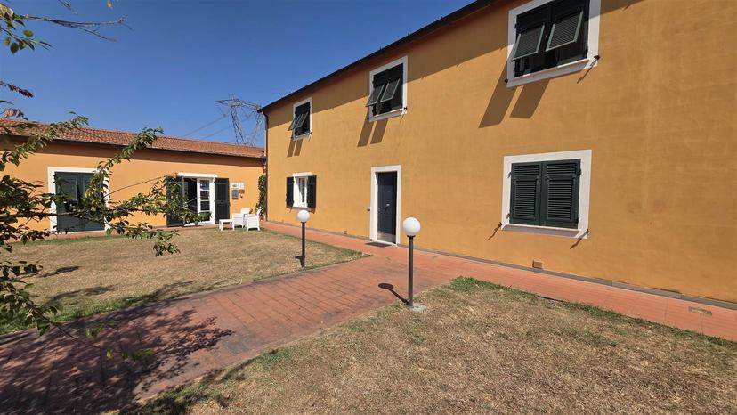 Bilocale, Sarzana — foto 2 di 5