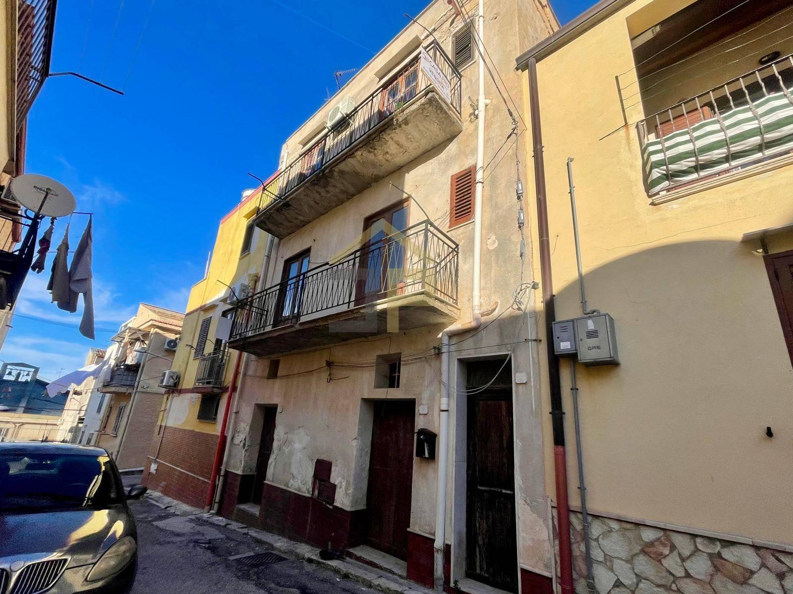 Casa indipendente in Via Giovanni Meli 6, Castellammare del Golfo