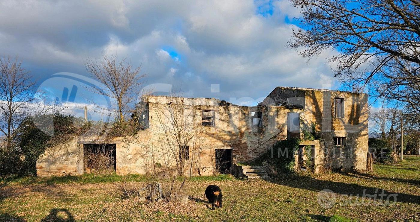 Rustico in Via Budino 88, Foligno
