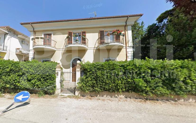 Terratetto plurifamiliare in Via Nazionale per Teramo  188, Giulianova — foto 2 di 5