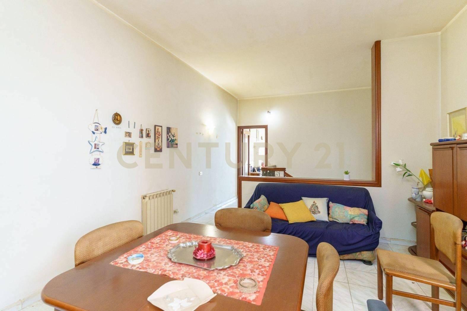 Appartamento in Via Francesco Petrarca 4, Paternò