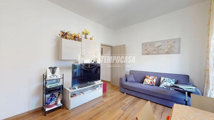Bilocale in Via G. Donizetti 25, Carate Brianza — foto 3 di 5