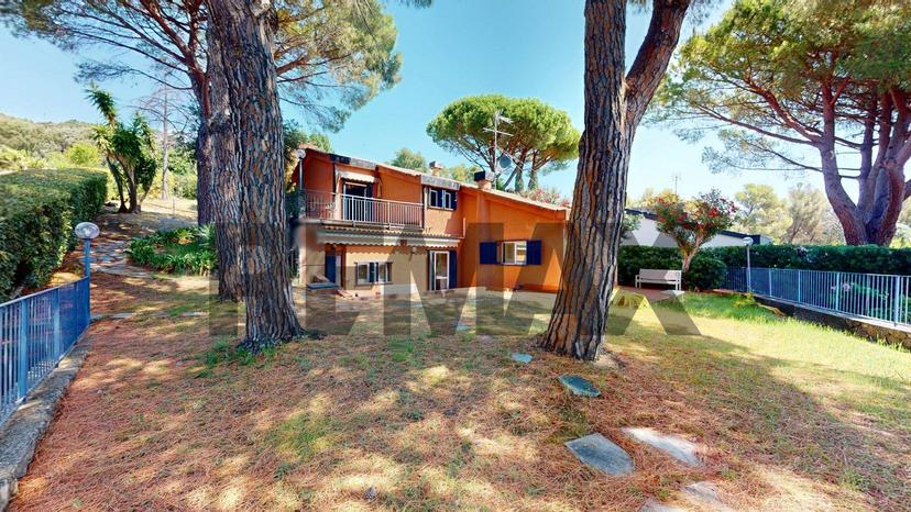 Villa in Via dei Pini d'Aleppo 65, Varazze — foto 3 di 5