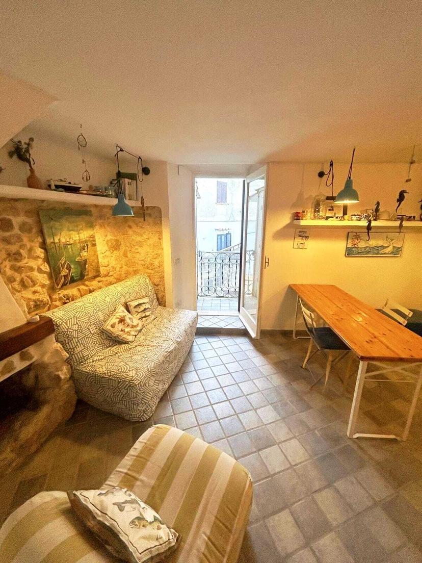 Quadrilocale in Piazza Dante Alighieri 451, San Felice Circeo — foto 2 di 5