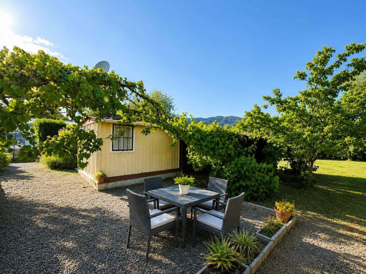 Casa indipendente in Regione Rapalline, Albenga