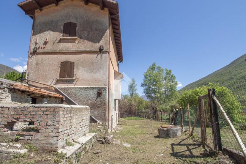 Rustico in Via Sorgenti del Peschiera, Castel Sant'Angelo — foto 4 di 5