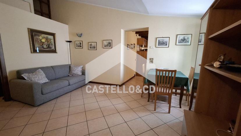 Trilocale in Via Stretta Castello 18, Desenzano del Garda — foto 2 di 5