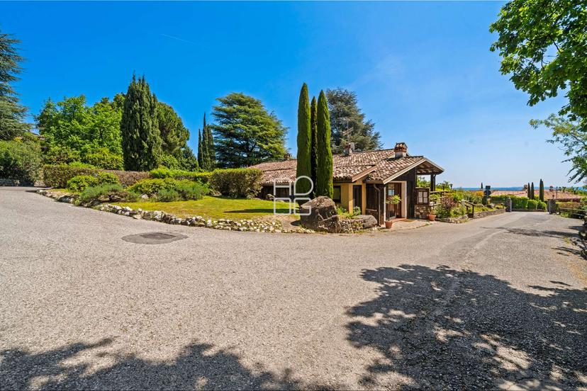 Villa unifamiliare in Via Dante Alighieri 15, Padenghe sul Garda — foto 4 di 5