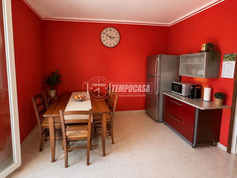 Quadrilocale in Via Silvio Pellico, Castel San Giovanni — foto 2 di 5