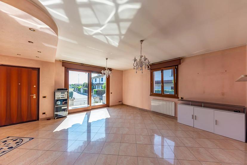 Villa in Via Lazio, 48/9, Lainate — foto 3 di 5