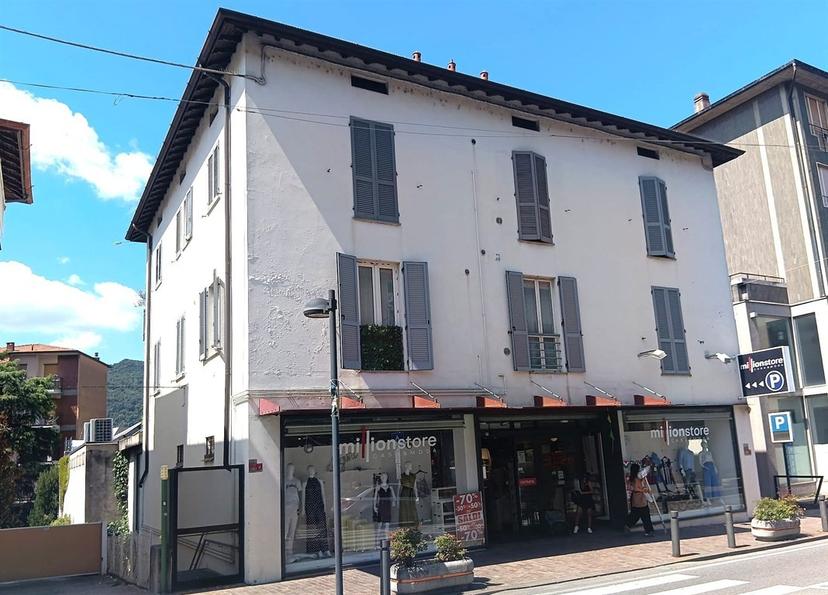 Bilocale in Corso Dante 7, Calolziocorte