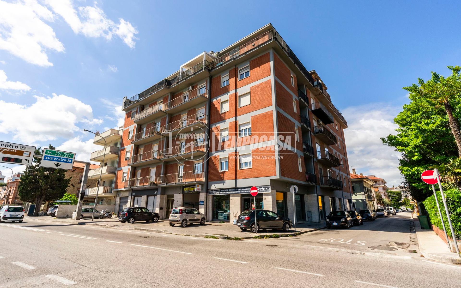 Trilocale in Via Ferdinando Magellano 6, Civitanova Marche