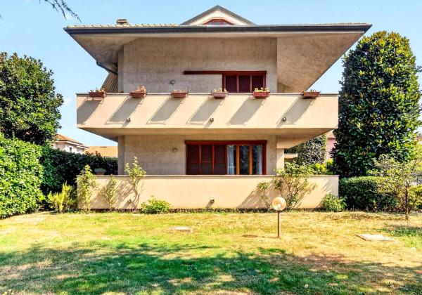 Trilocale in Via Camillo Benso di Cavour, Giussano — foto 4 di 5