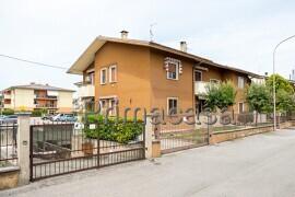 Appartamento in Via 25 Aprile 3, Caldiero — foto 3 di 5
