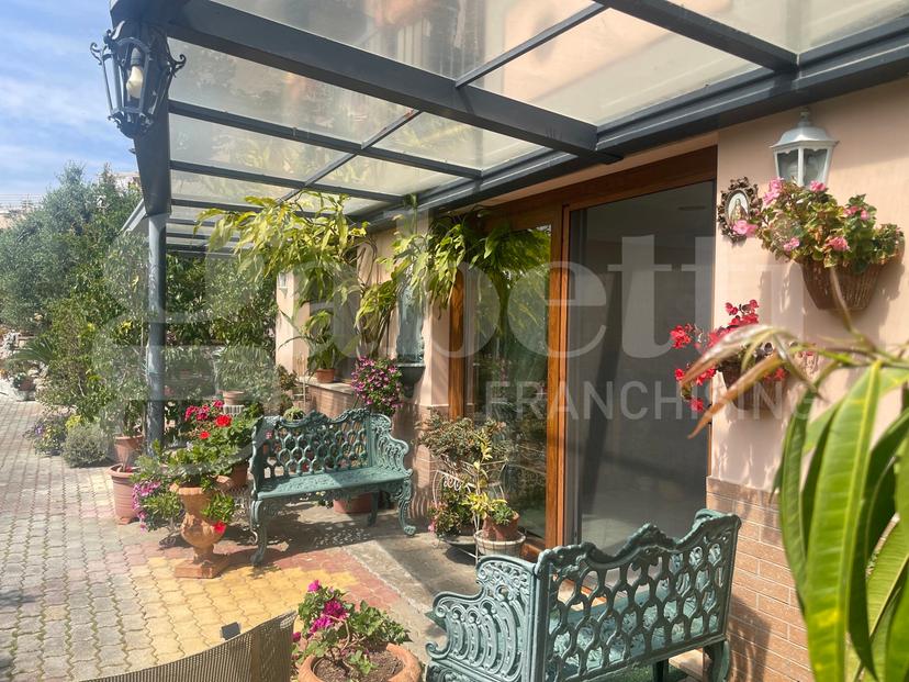 Villa trifamiliare in Via San Remigio Paone 10, Formia — foto 5 di 5