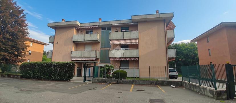 Trilocale in Via Padre Luigi Rosa 42, Lonate Pozzolo — foto 4 di 5