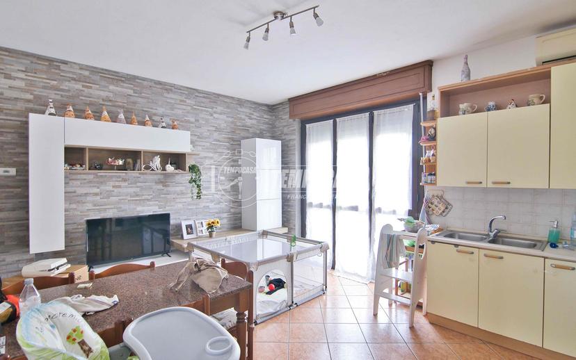 Villa a schiera, Trecate — foto 3 di 5
