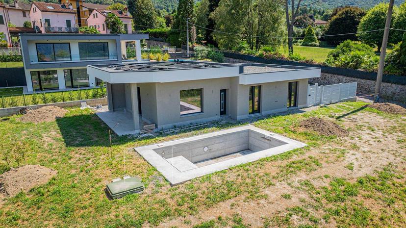 Villa in Via Perlino, Colico — foto 3 di 5