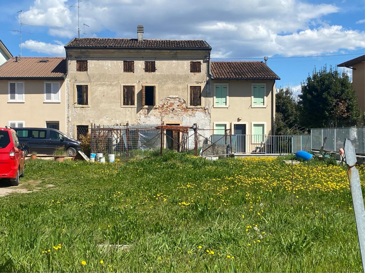 Villa a schiera, Nogarole Rocca