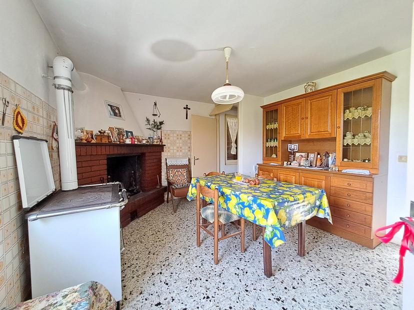 Villa a schiera in Località Pian di Marte, Lisciano Niccone — foto 4 di 5