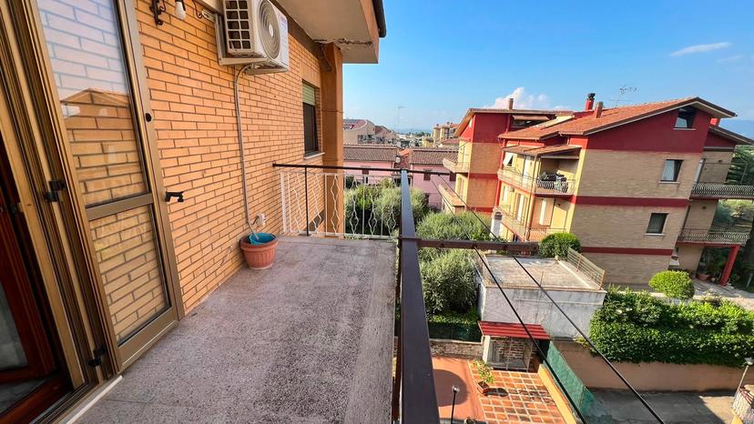 Quadrilocale in Via 4 Giornate di Napoli 56, Civita Castellana — foto 2 di 5