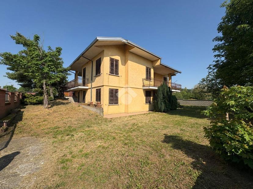 Villa in Vicolo Andrea Ferraris 6, Gravellona Lomellina — foto 2 di 5