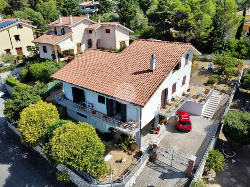 Villa in Via Don Venturino Venturini, Calvi dell'Umbria — foto 5 di 5