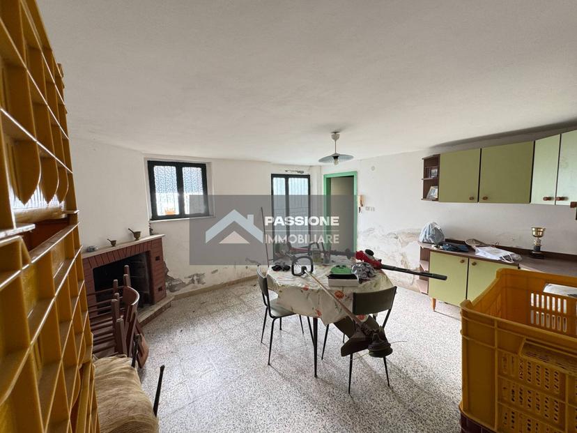 Casa indipendente in Via Cascioni 4, Sant'Omero — foto 2 di 5