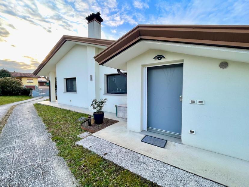 Villa unifamiliare, Pasiano di Pordenone — foto 3 di 5