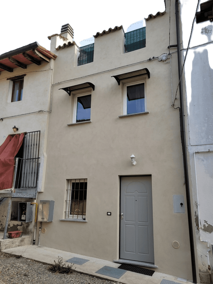 Terratetto unifamiliare in Via Ziano 1, Ziano Piacentino — foto 2 di 5