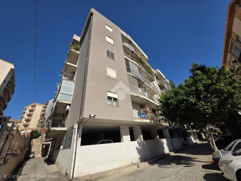 Trilocale in Diramazione Quarta Via Ciccarello 12, Reggio di Calabria — foto 3 di 5