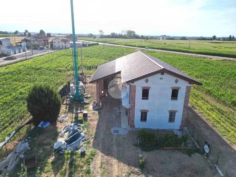 Casa indipendente in Via Morozzo 50, Sant'Albano Stura