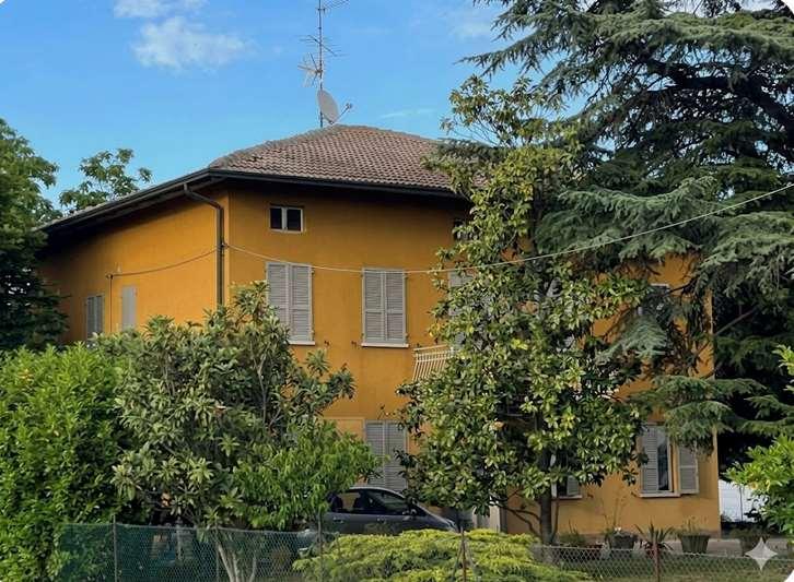 Casa indipendente, Castelnovo di Sotto — foto 2 di 5