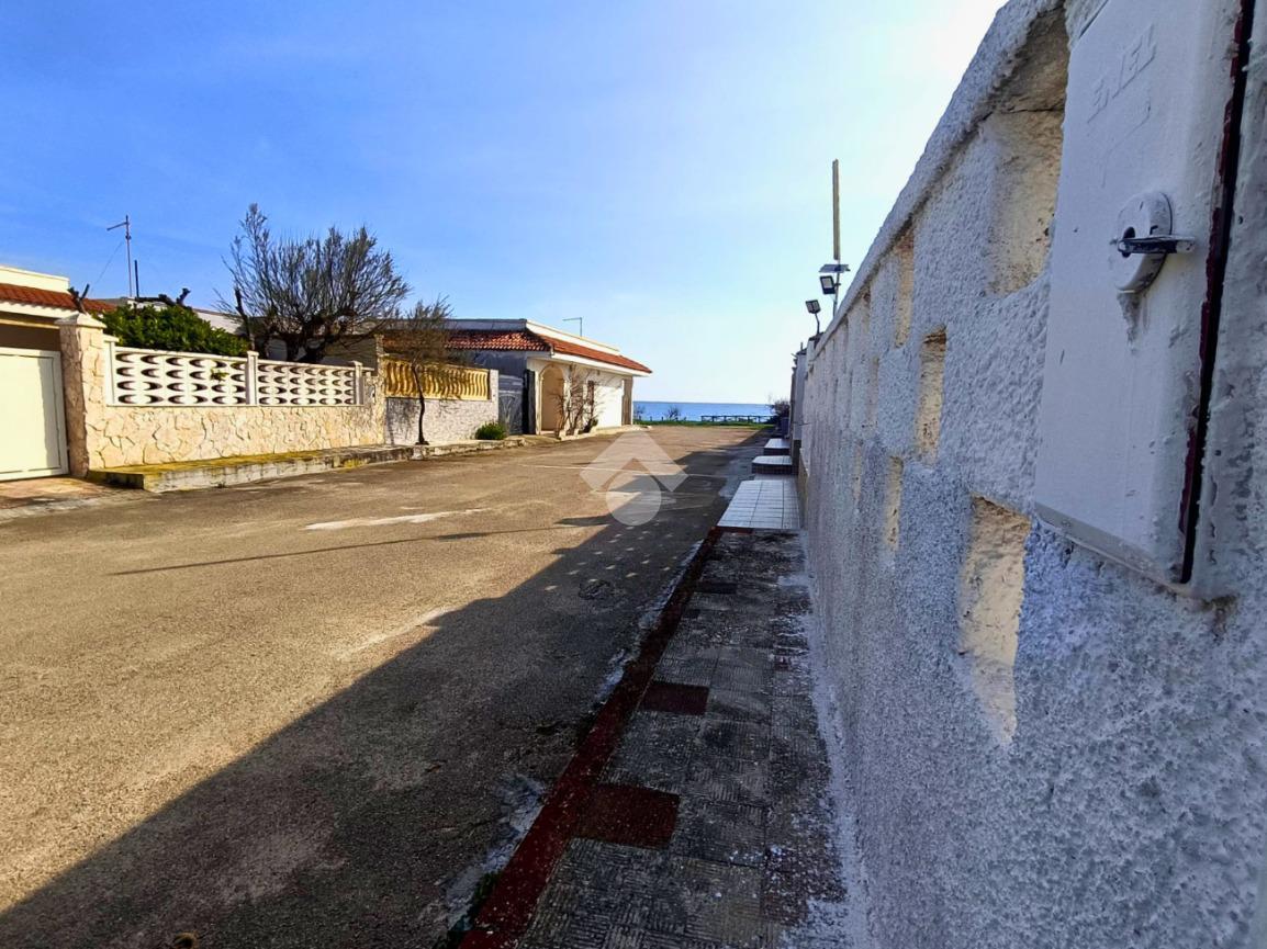 Casa indipendente in Via Marecchia, Porto Cesareo