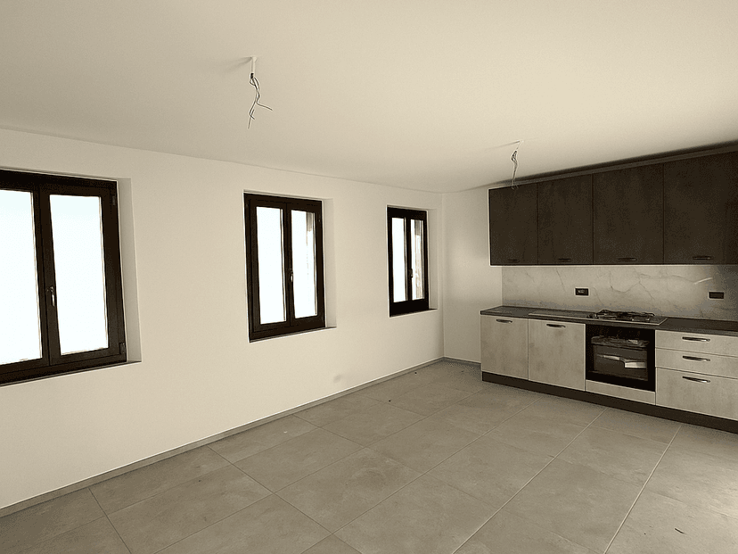 Trilocale in Via Cortogno Centro 10, Casina — foto 2 di 5