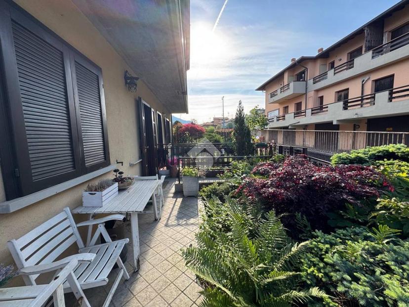 Villa a schiera in Via San Rocco, Solto Collina — foto 4 di 5