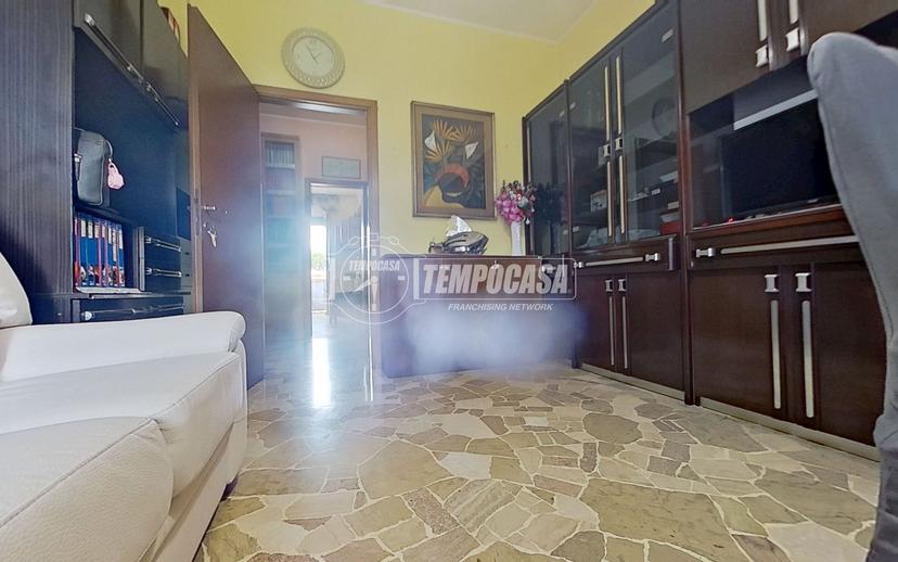 Trilocale in Via Edison 134, Seregno — foto 2 di 5