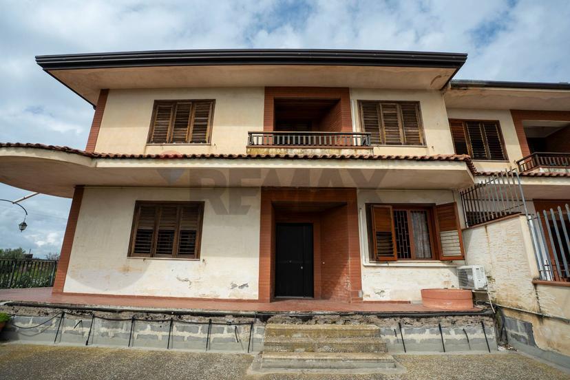 Villa in C.da Porrazzo 30, Paternò — foto 2 di 5