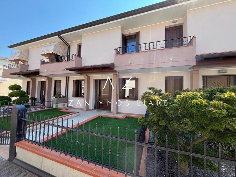 Villa a schiera in Via Cerchiara, Castelfranco Veneto — foto 3 di 5