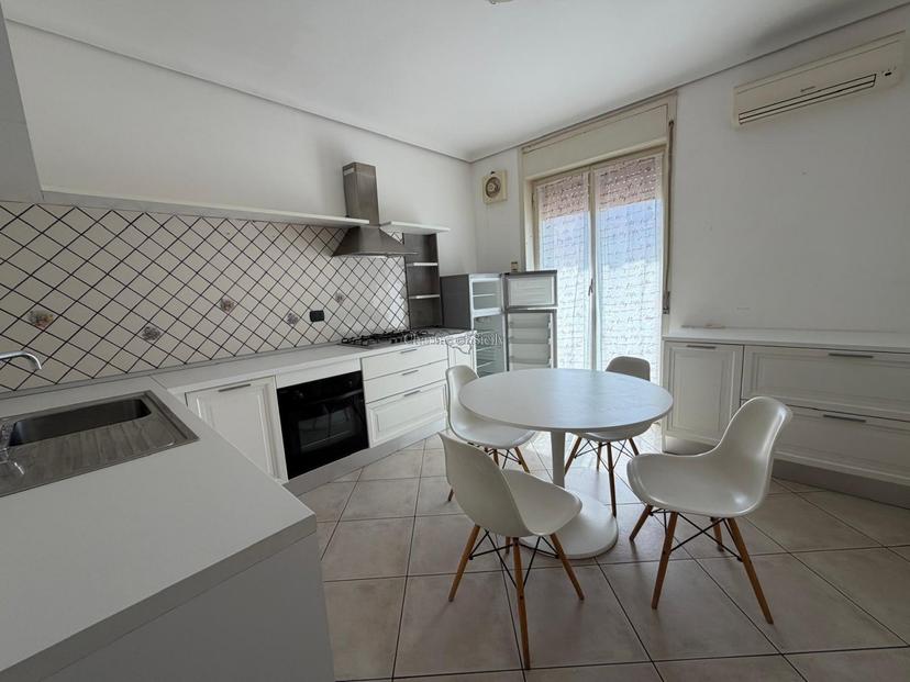 Quadrilocale in Via Margherita Margani Nicosia, Ragusa