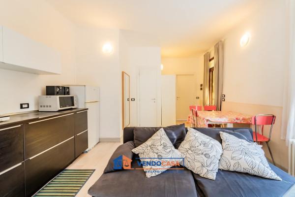 Villa in Via Piave 38, Albenga — foto 2 di 5