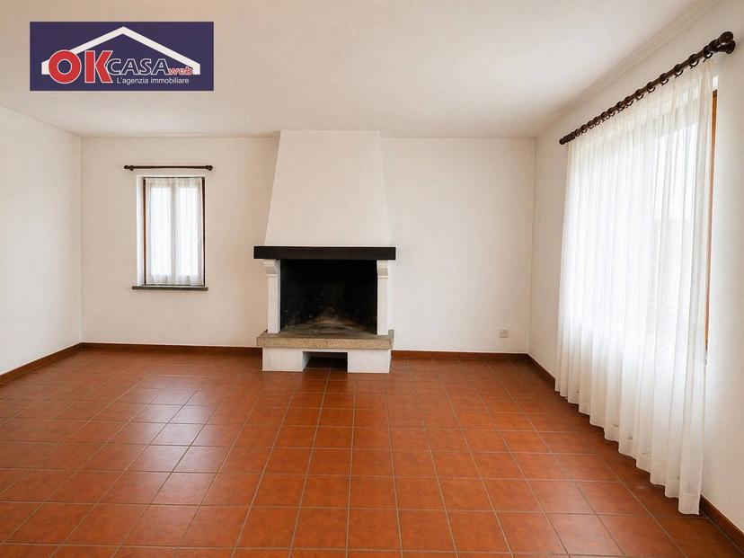 Casa indipendente in Via Tacconi, Pastrengo — foto 5 di 5