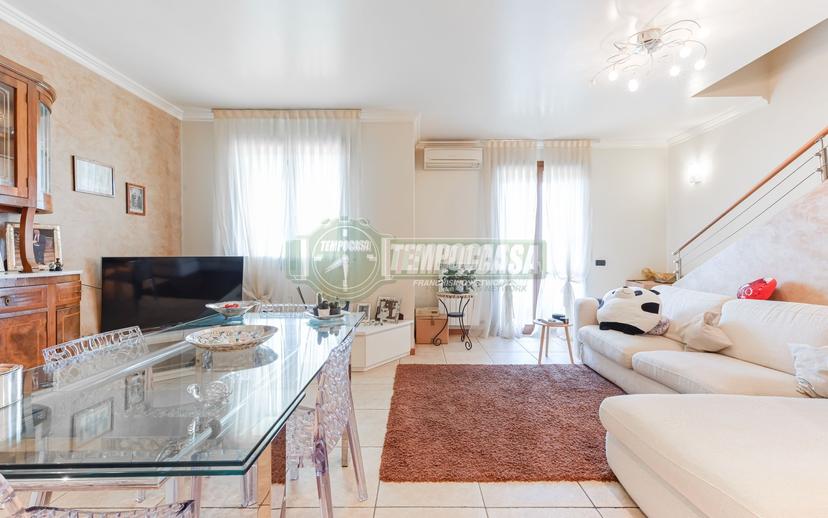 Appartamento in Via Sandro Pertini 13, Vimercate — foto 3 di 5