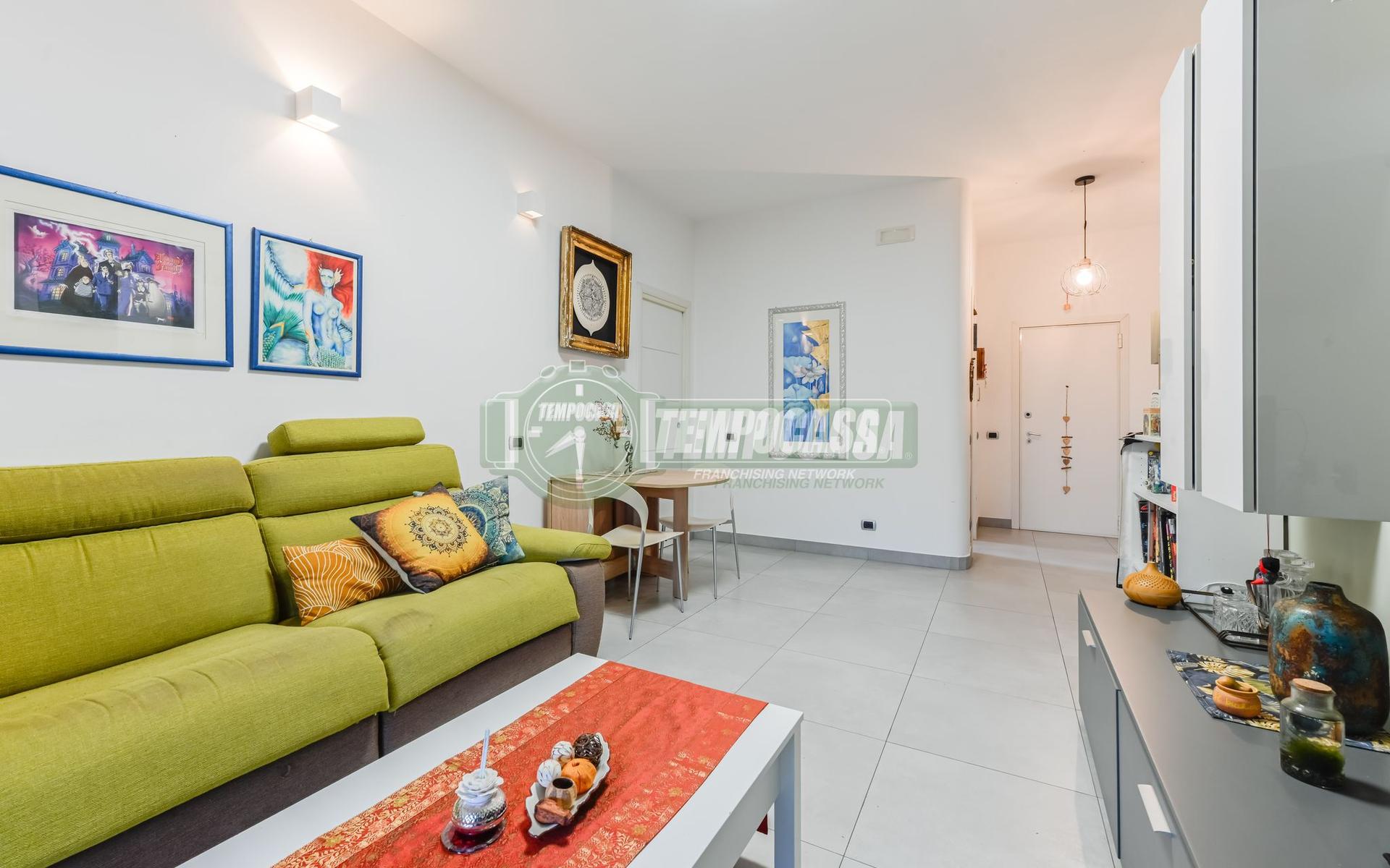 Bilocale in Via Bice Cremagnani, Vimercate